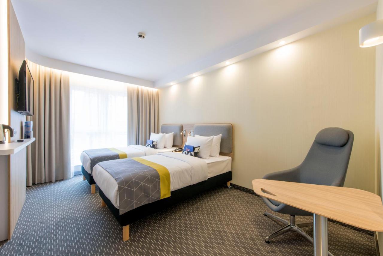 Holiday Inn Express Warsaw - Mokotow By Ihg Buitenkant foto