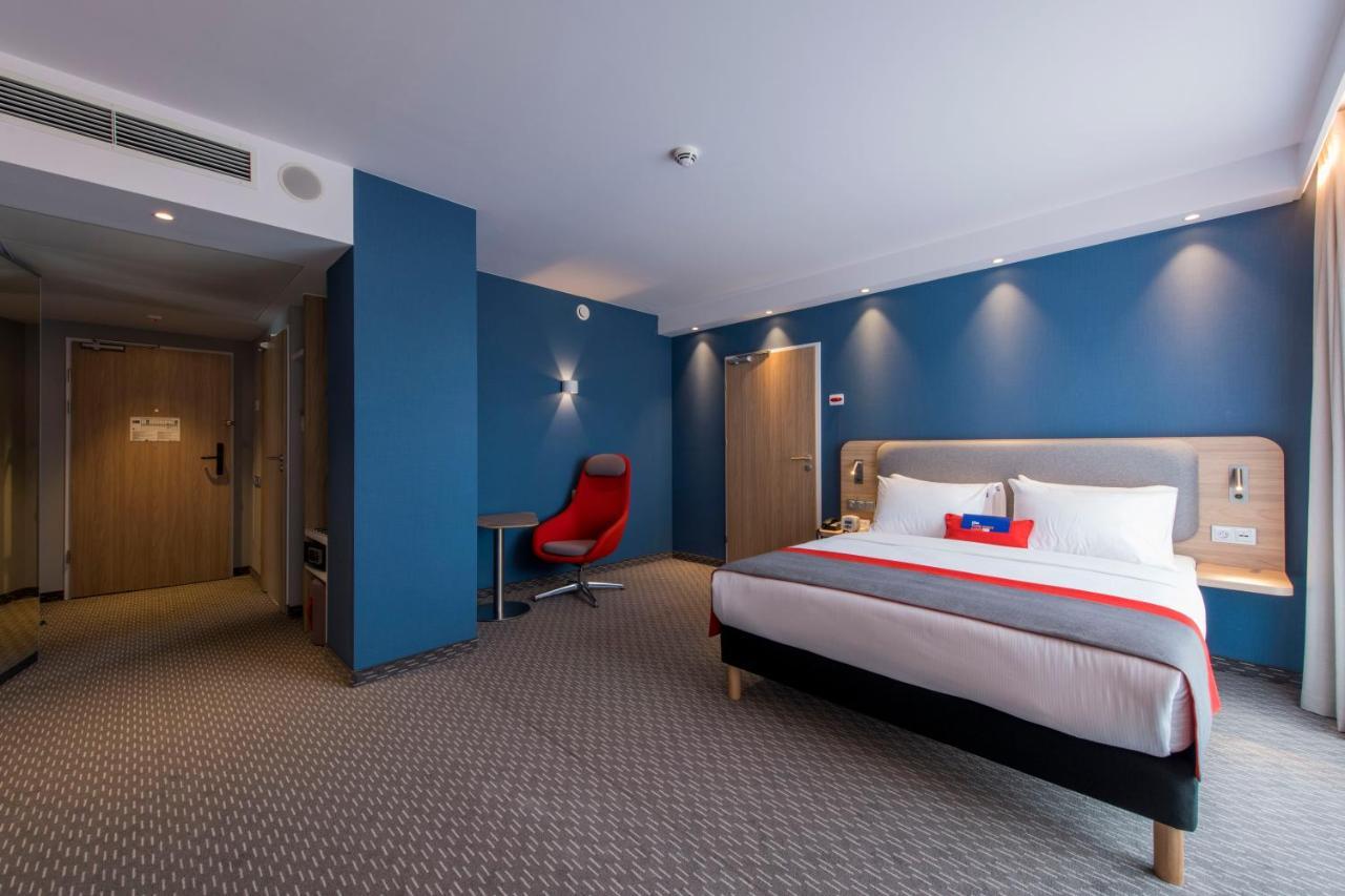 Holiday Inn Express Warsaw - Mokotow By Ihg Buitenkant foto