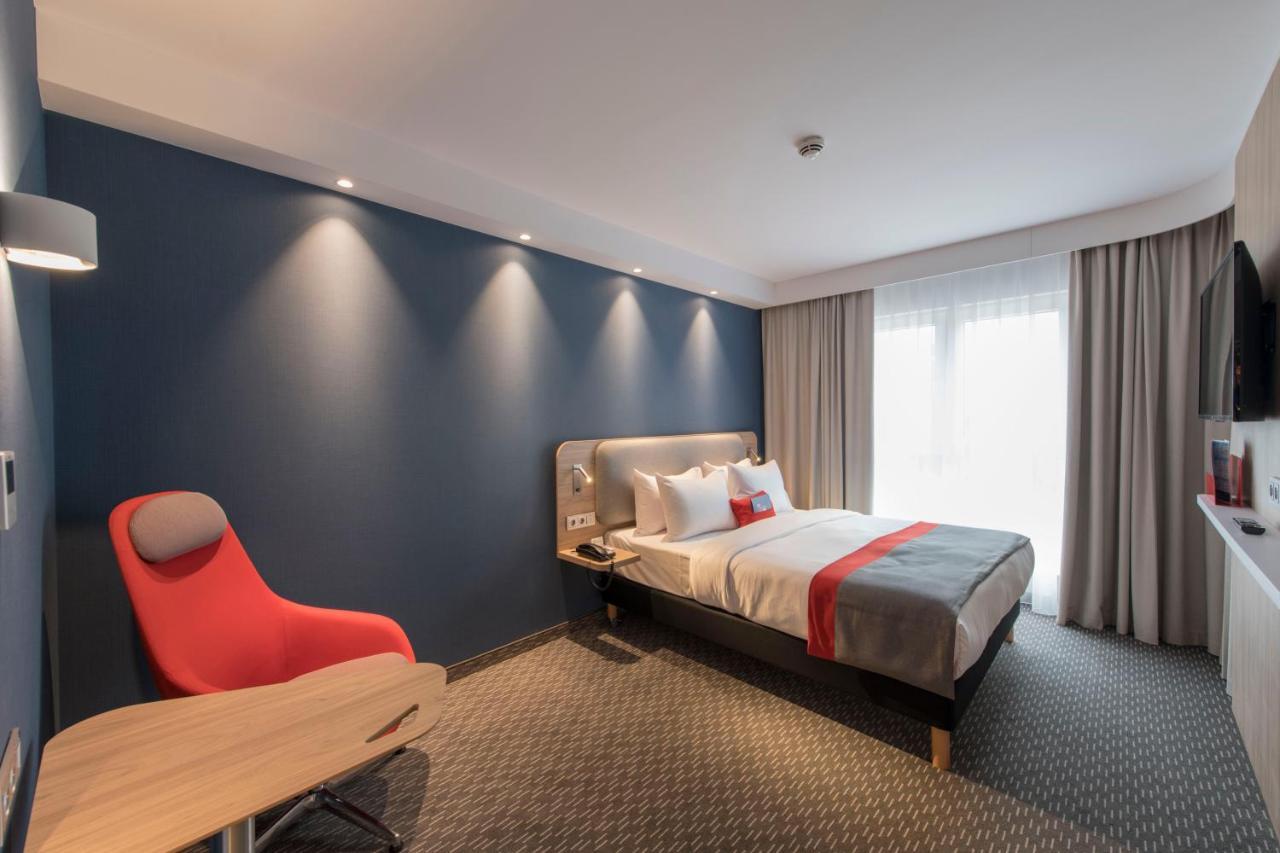 Holiday Inn Express Warsaw - Mokotow By Ihg Buitenkant foto