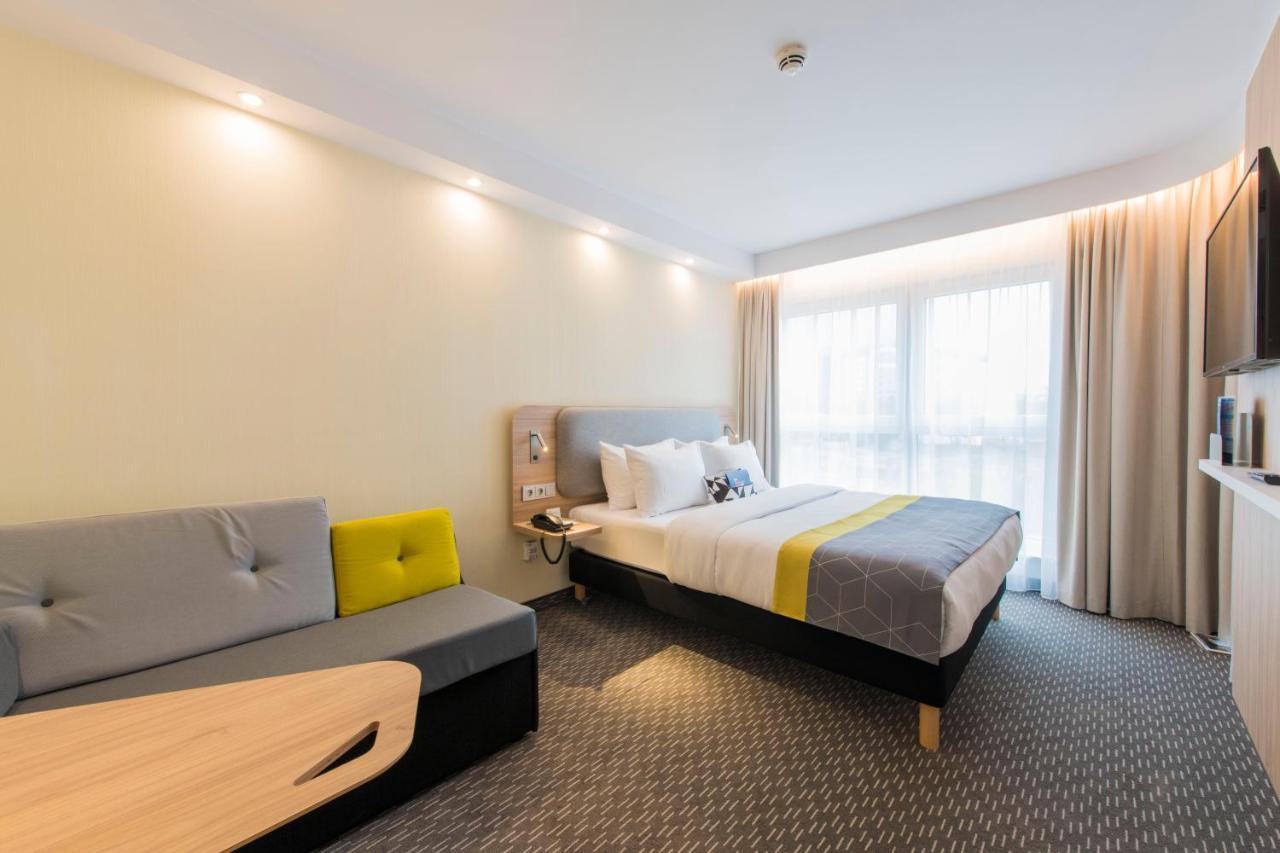 Holiday Inn Express Warsaw - Mokotow By Ihg Buitenkant foto