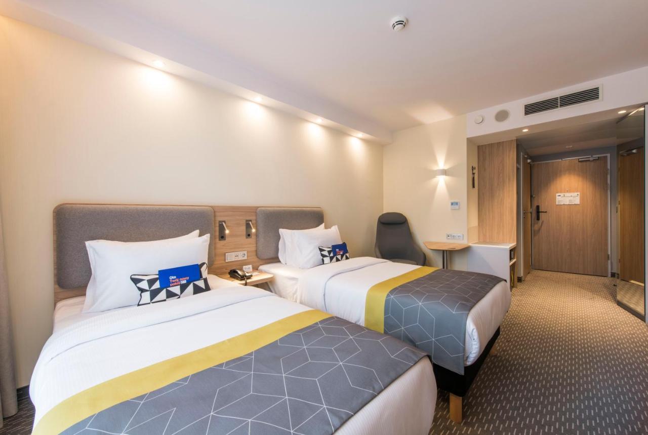 Holiday Inn Express Warsaw - Mokotow By Ihg Buitenkant foto