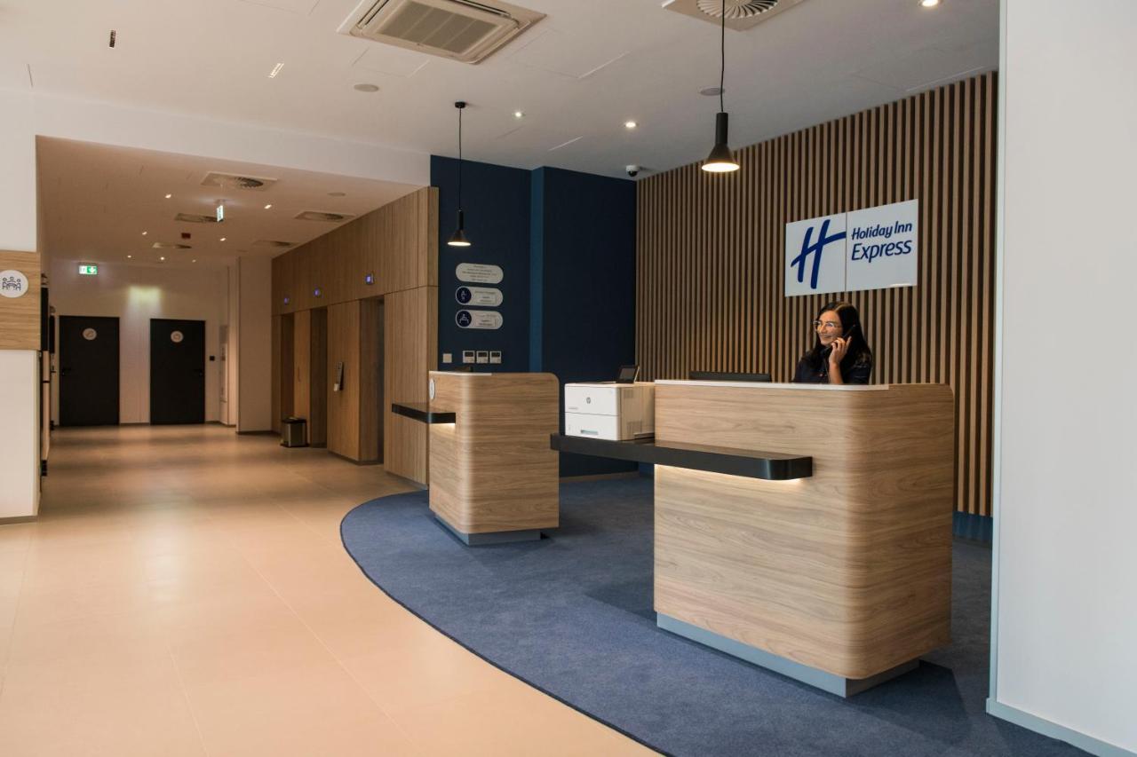 Holiday Inn Express Warsaw - Mokotow By Ihg Buitenkant foto