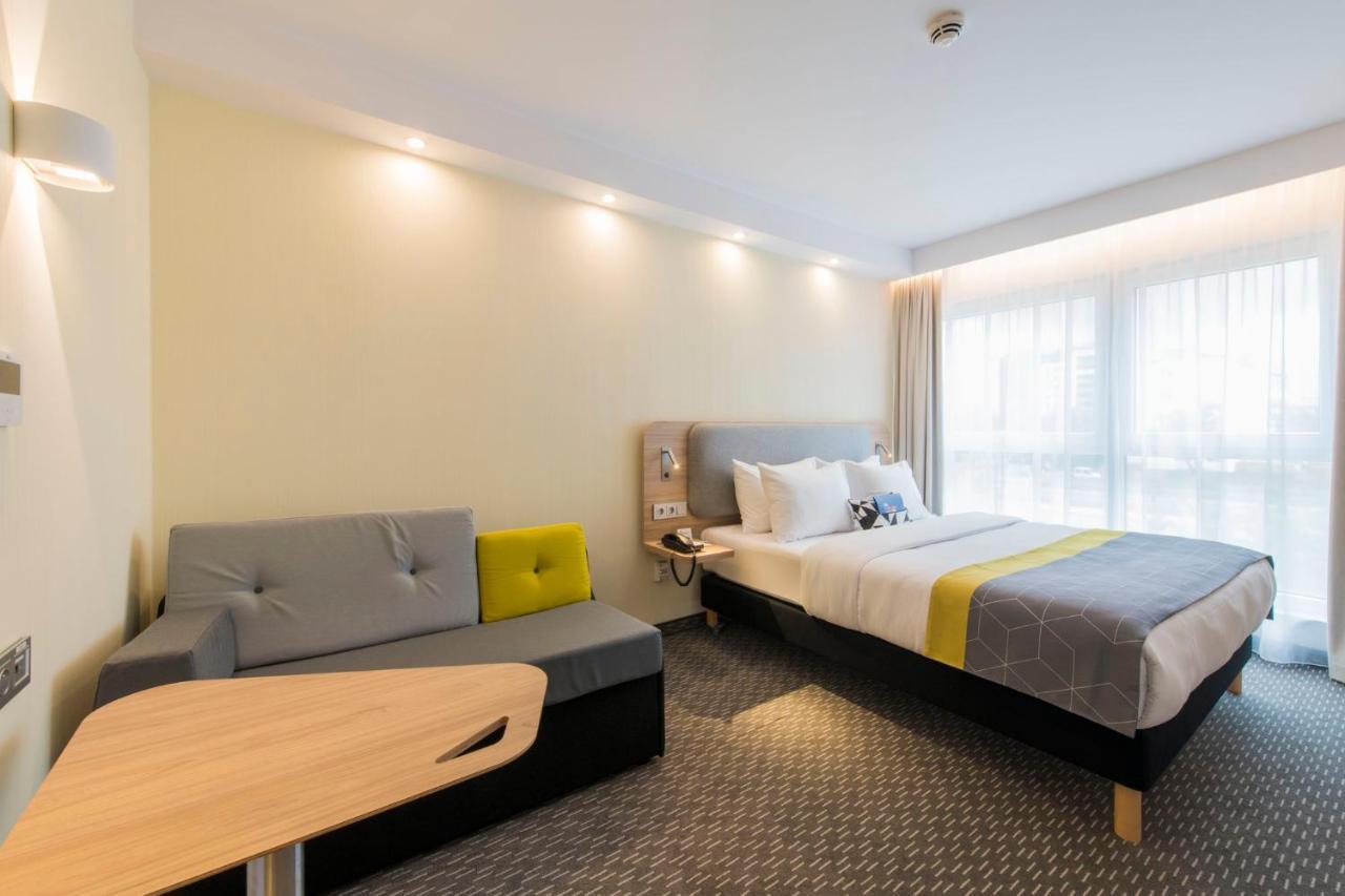 Holiday Inn Express Warsaw - Mokotow By Ihg Buitenkant foto