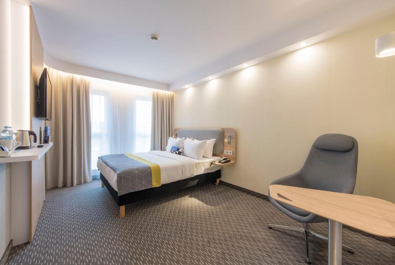 Holiday Inn Express Warsaw - Mokotow By Ihg Buitenkant foto