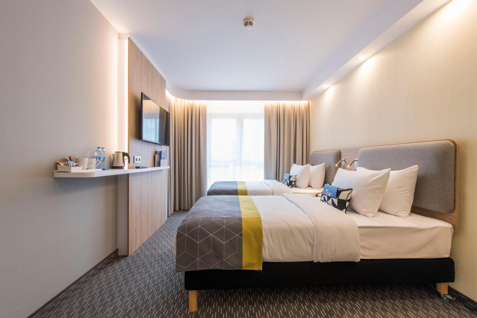 Holiday Inn Express Warsaw - Mokotow By Ihg Buitenkant foto