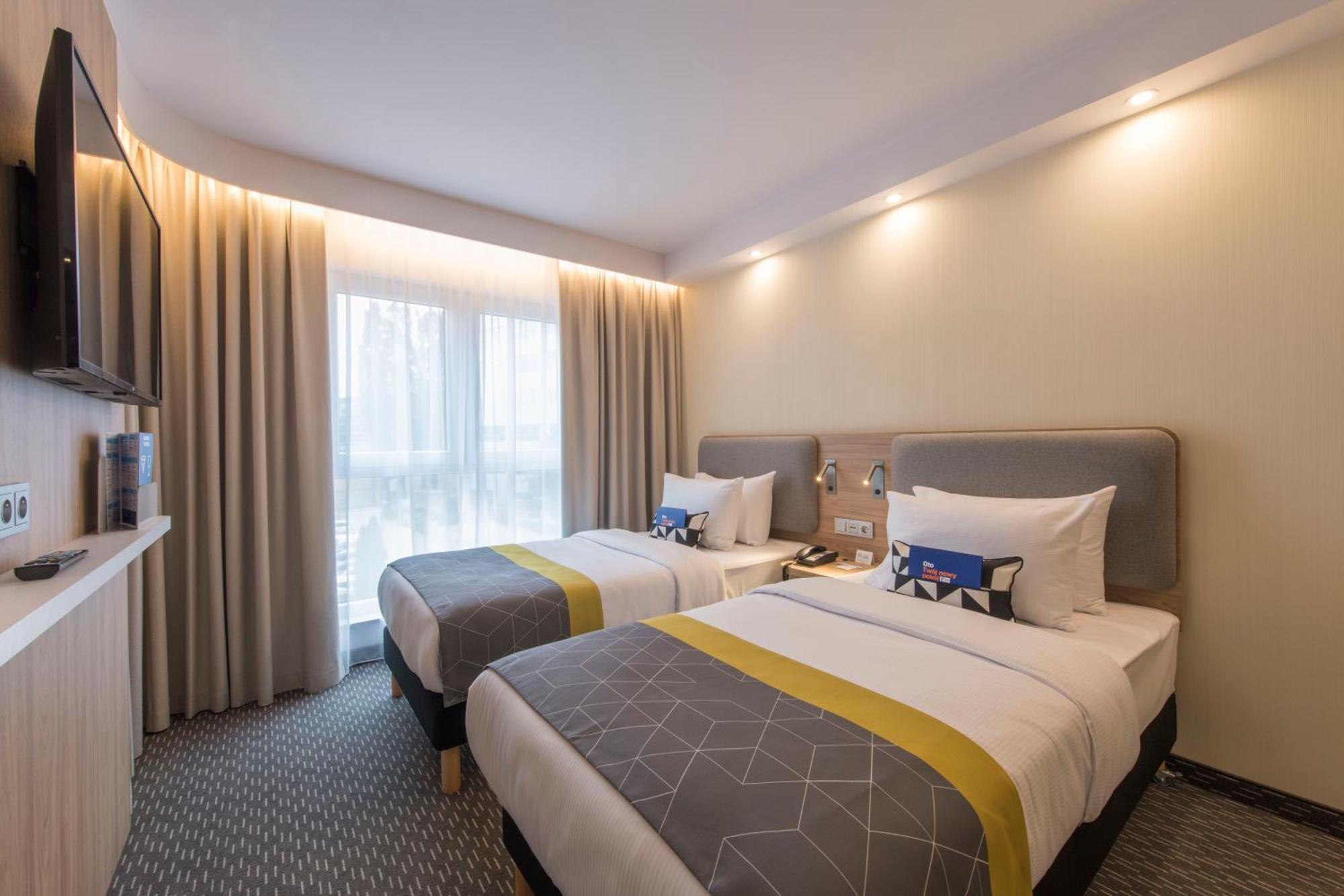 Holiday Inn Express Warsaw - Mokotow By Ihg Buitenkant foto